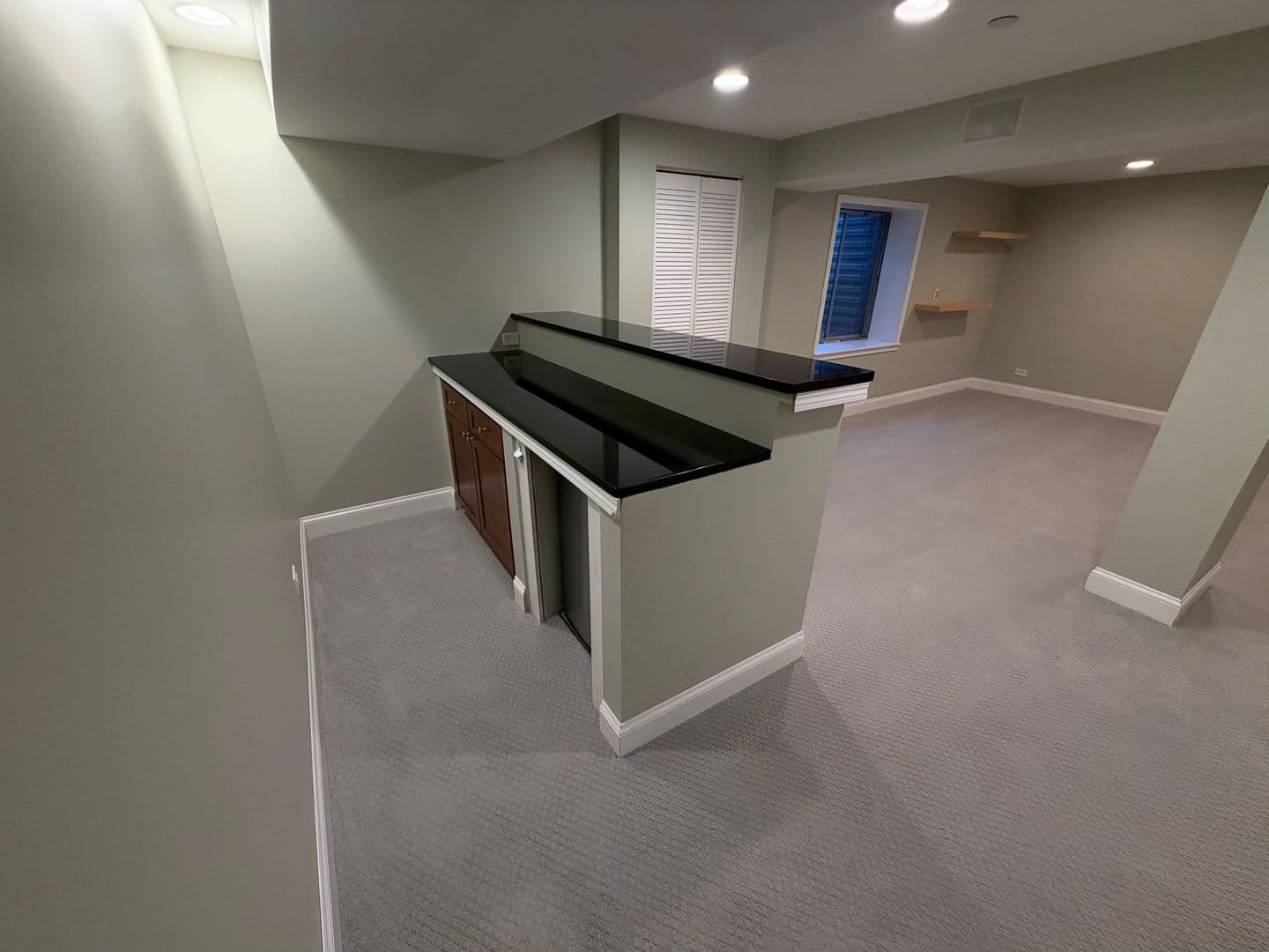Streamwood Townhome: 924 Elizabeth Dr