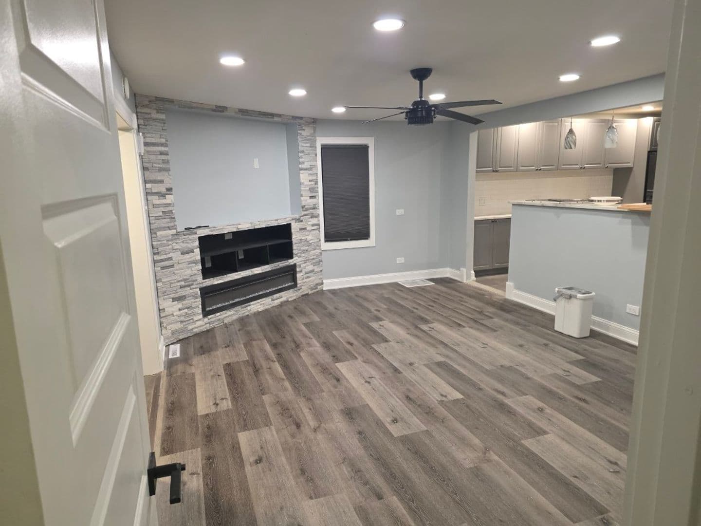 Schiller Park House: 9804 Linn Ave
