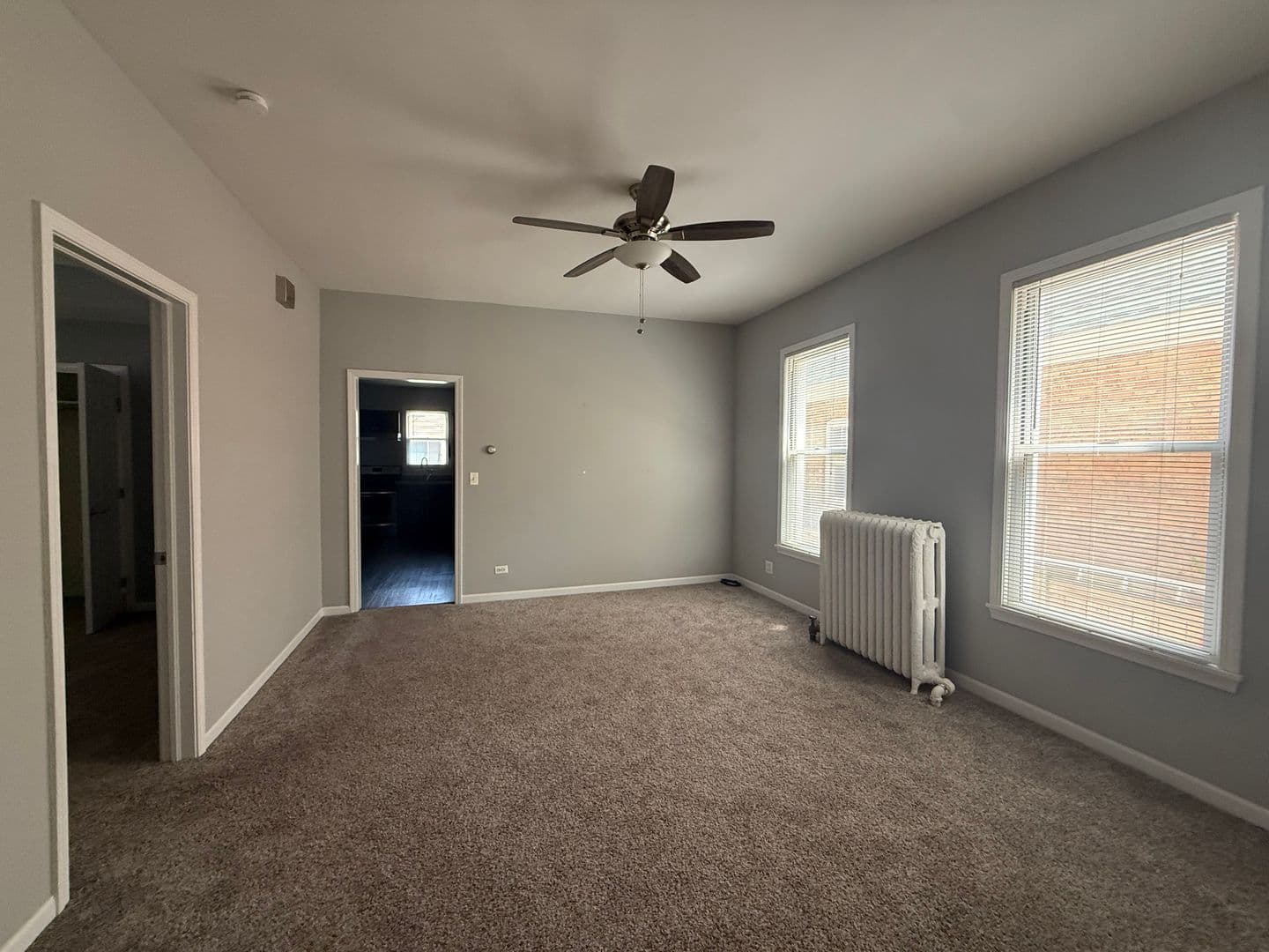 Forest Park Apartment: 150 Rockford Ave