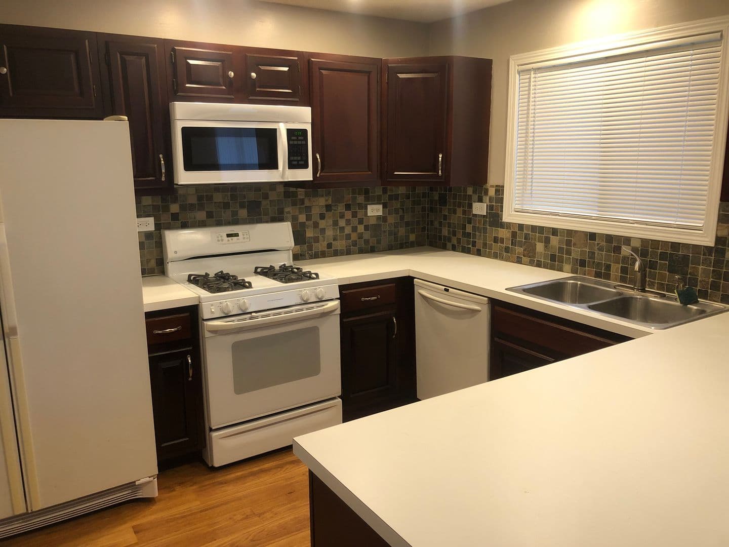 Bolingbrook House: 448 Independence