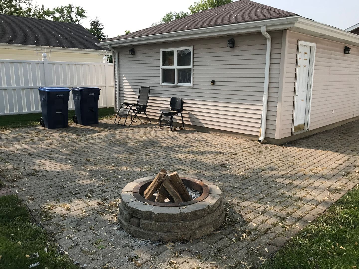 Berkley House: 5901 Burr Oak Avenue