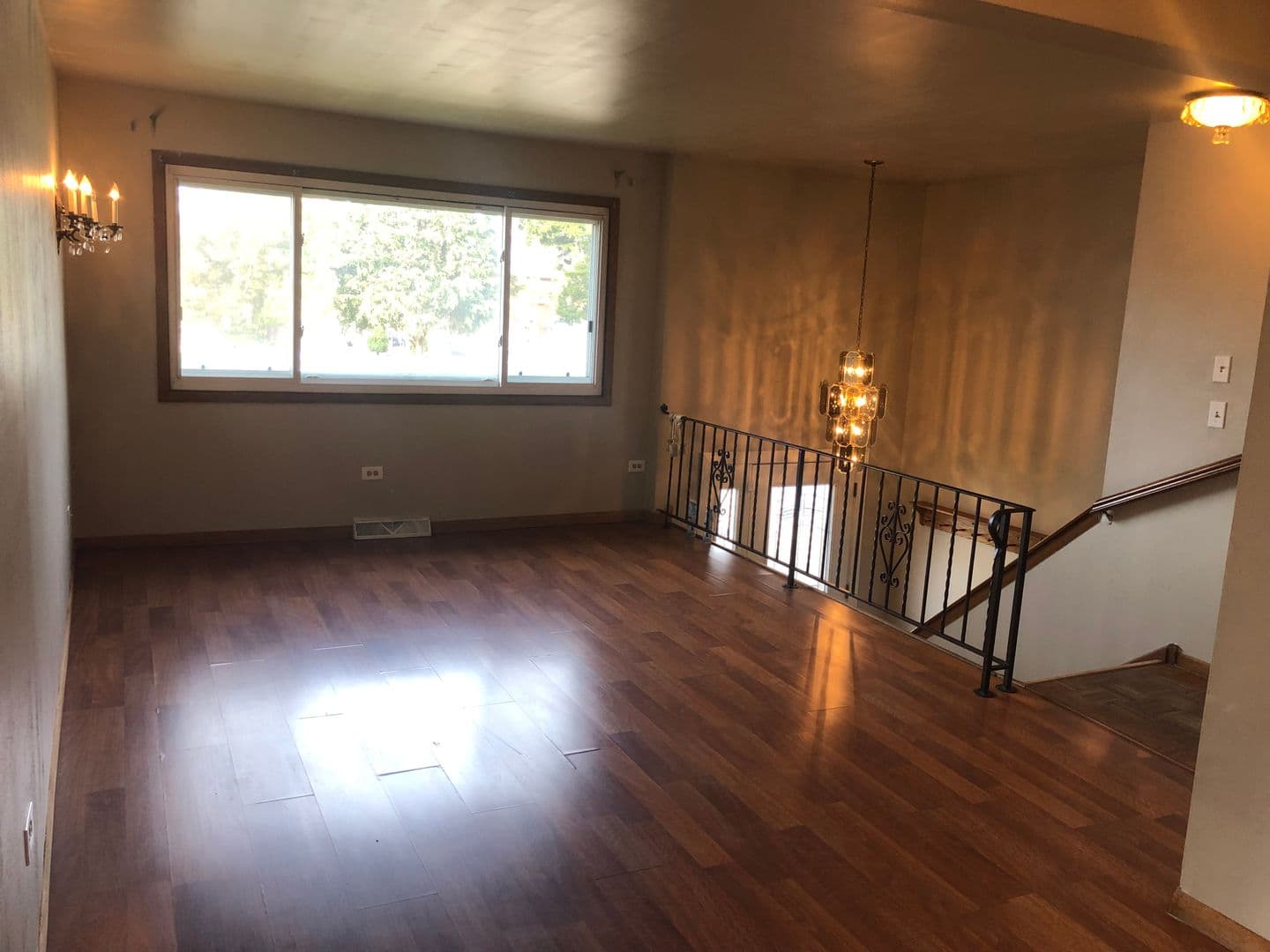 Schiller Park House: 5041 Forster Ave