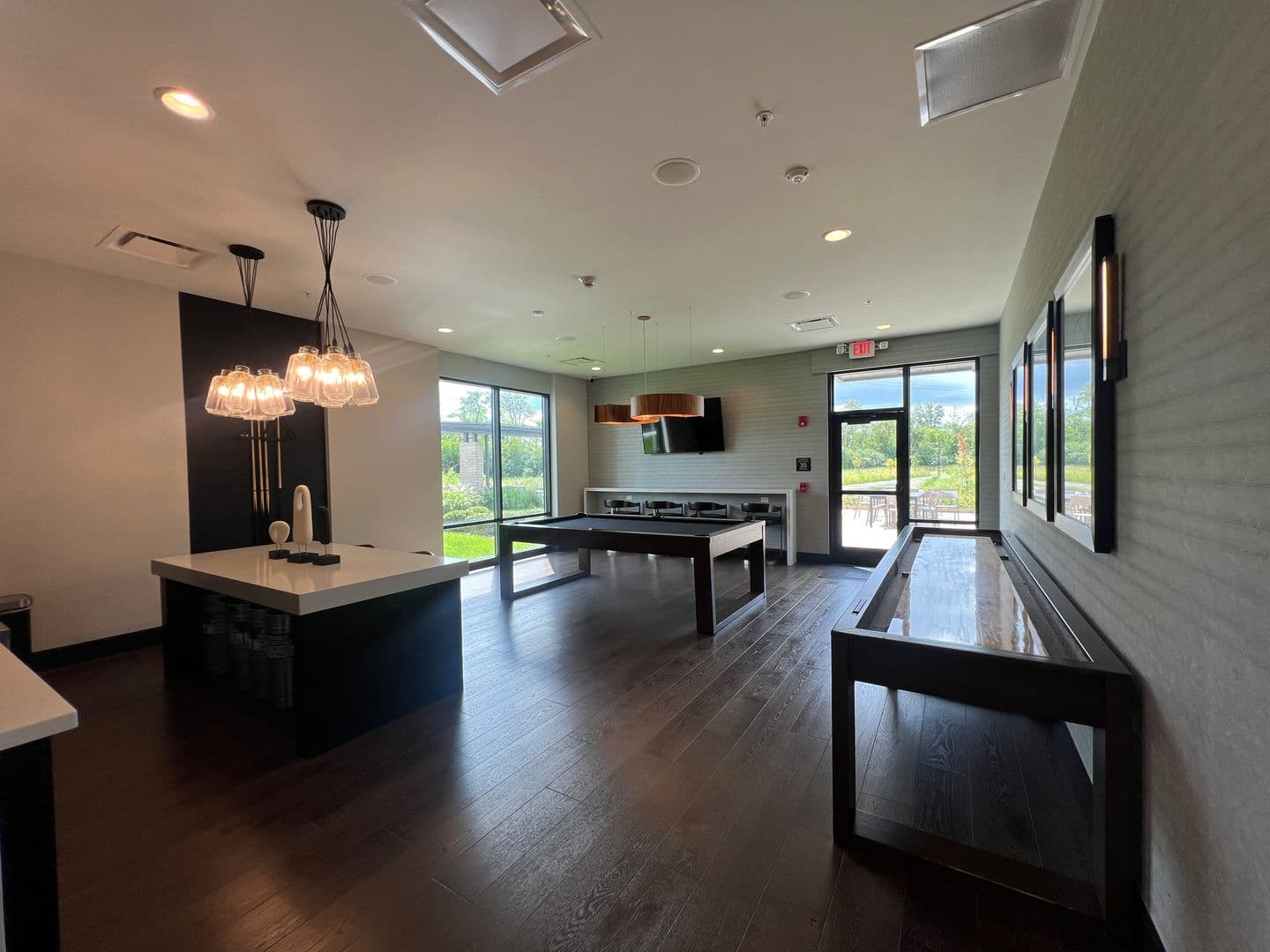 Warrenville House: 3s625 Camden St