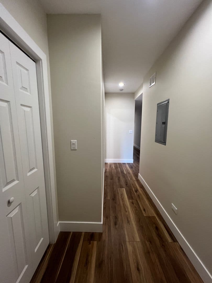 Chicago Apartment: 4434 W Monroe St