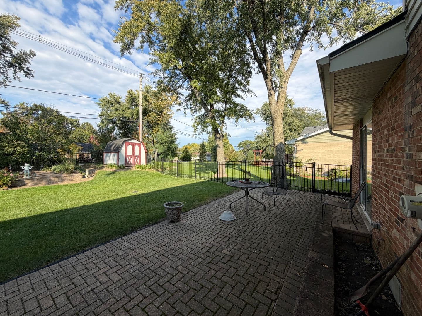 Darien House: 614 69th St