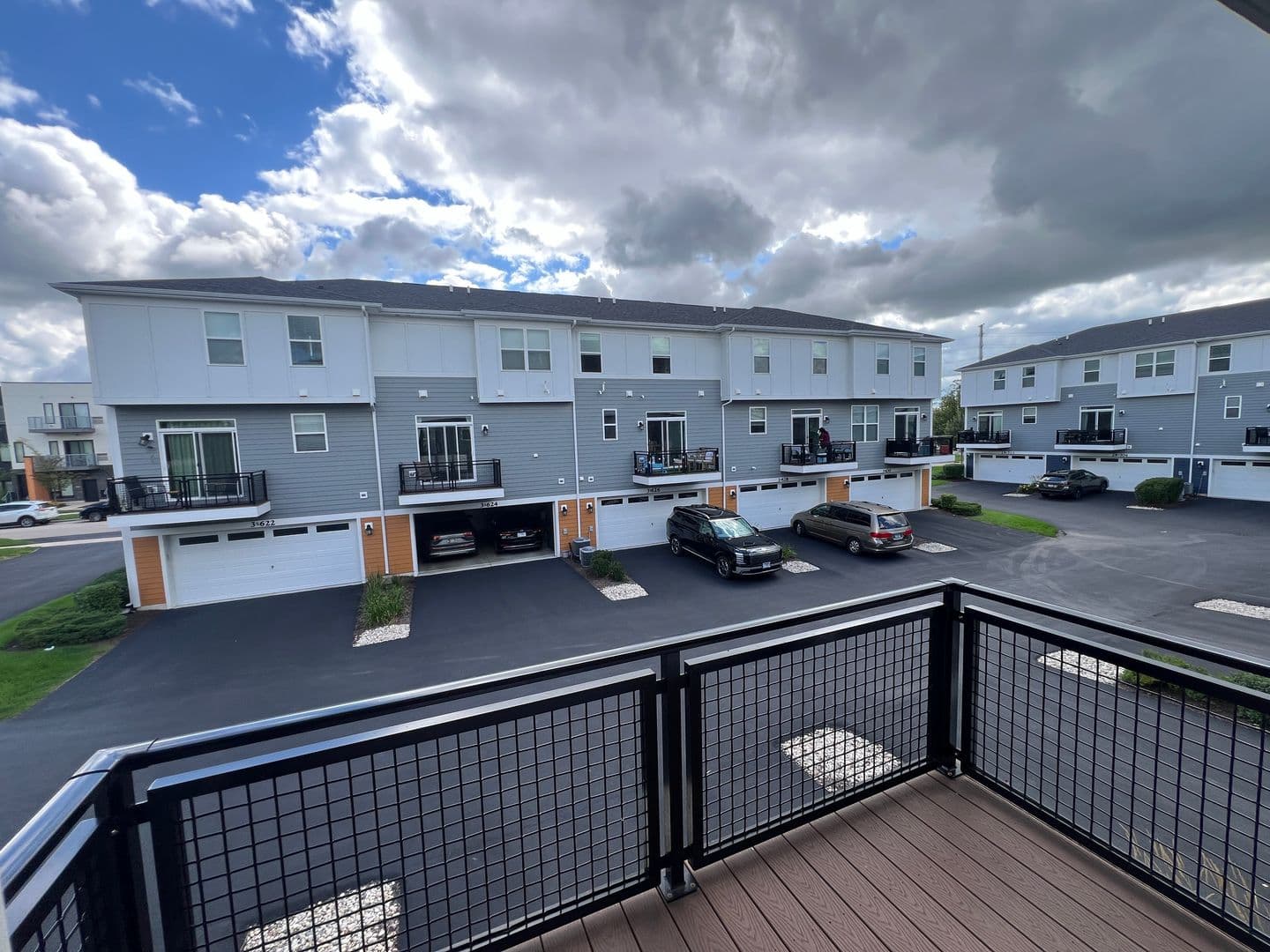Warrenville House: 3s625 Camden St