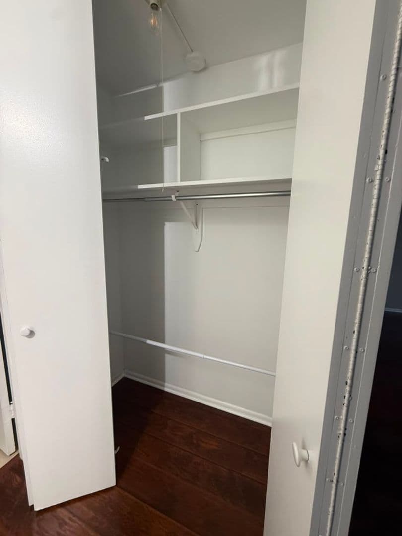 Chicago House: 505 N Lake Shore Dr. 1407-1408