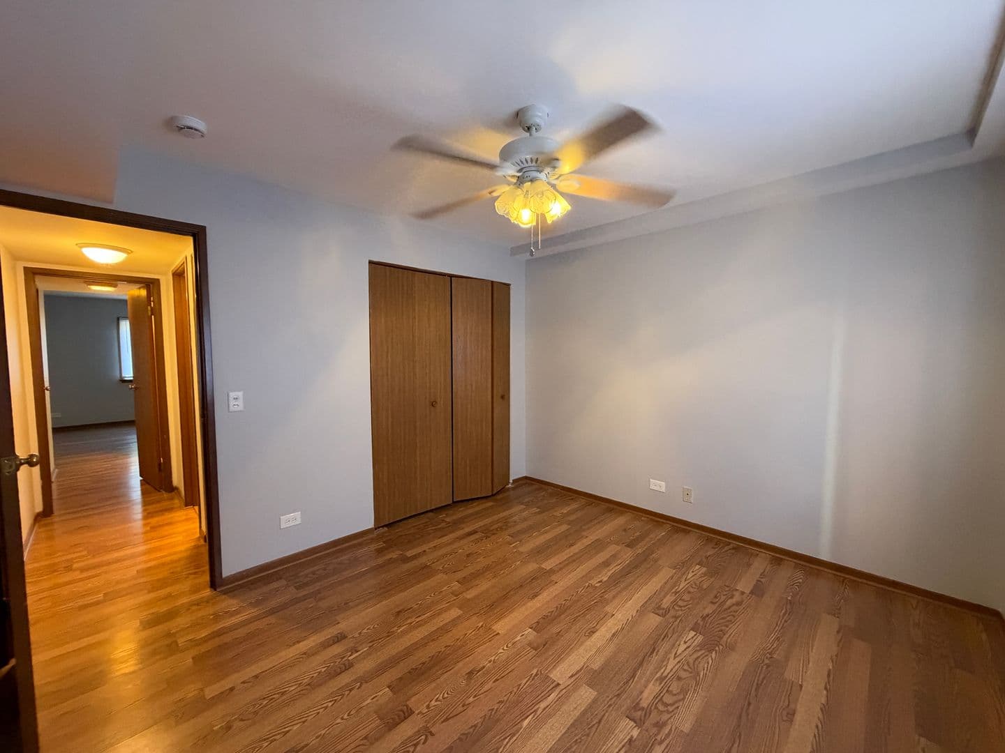 Des Plaines Apartment: 493 Leslie Ct Apt 102