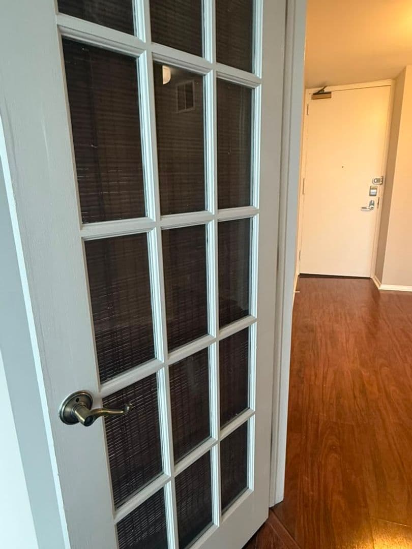 Chicago House: 505 N Lake Shore Dr. 1407-1408