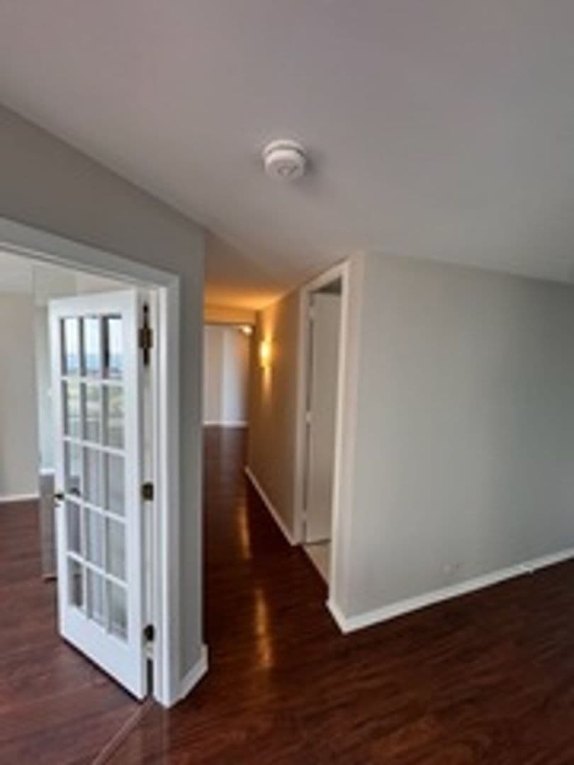 Chicago House: 505 N Lake Shore Dr. 1407-1408