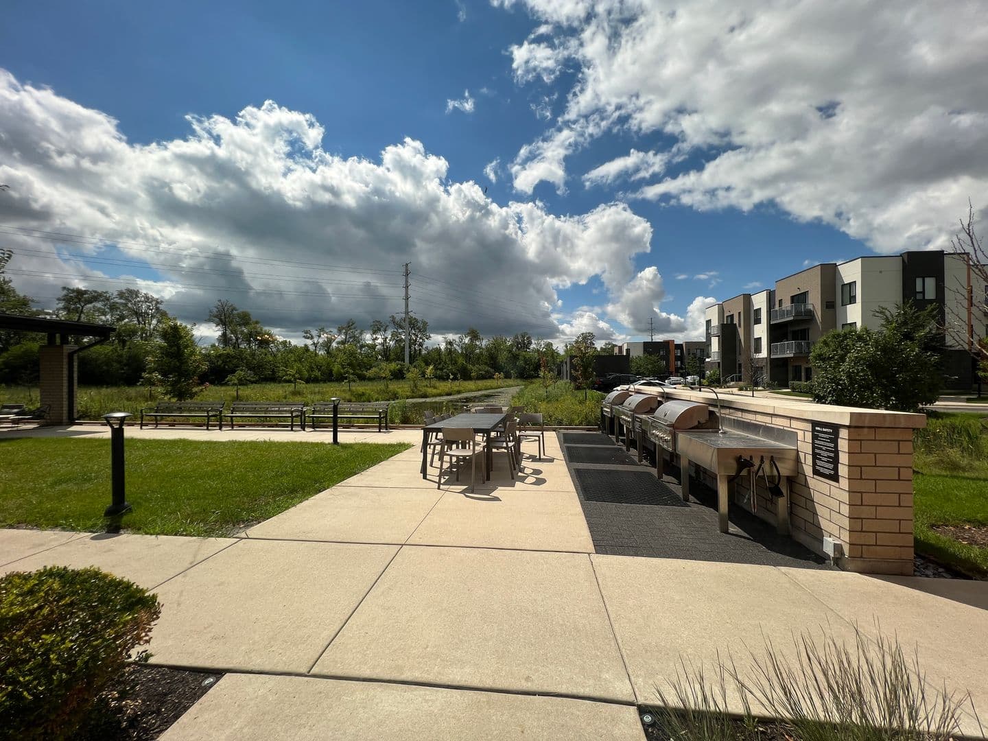 Warrenville House: 3s625 Camden St