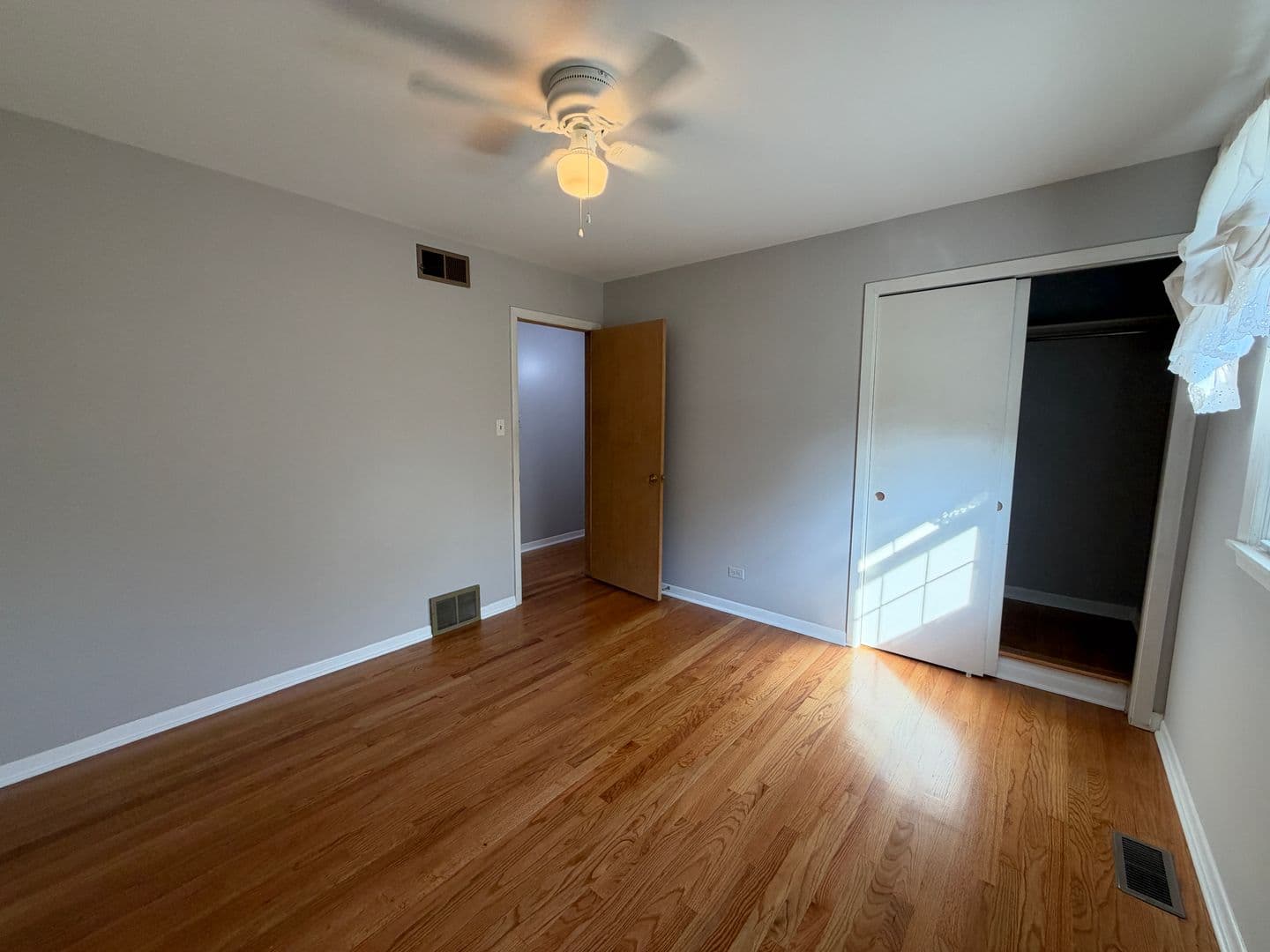 Darien House: 614 69th St