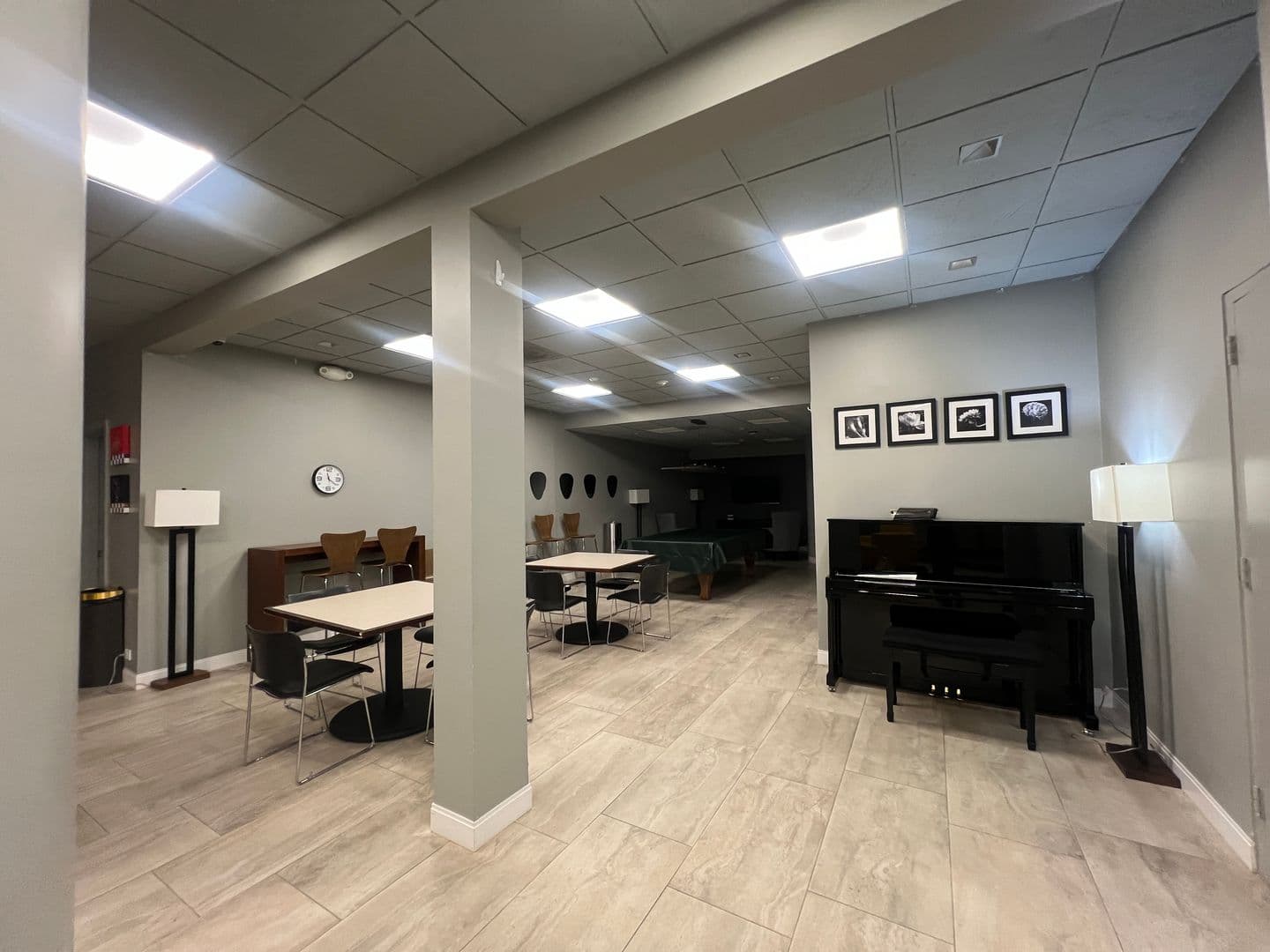 Chicago House: 505 N Lake Shore Dr. 1407-1408