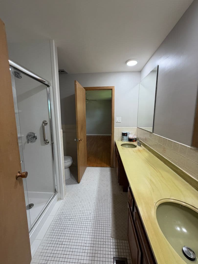 Darien House: 614 69th St