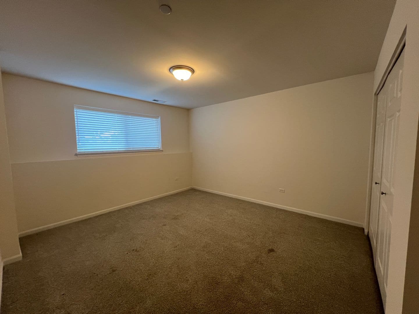 Warrenville House: 3s625 Camden St