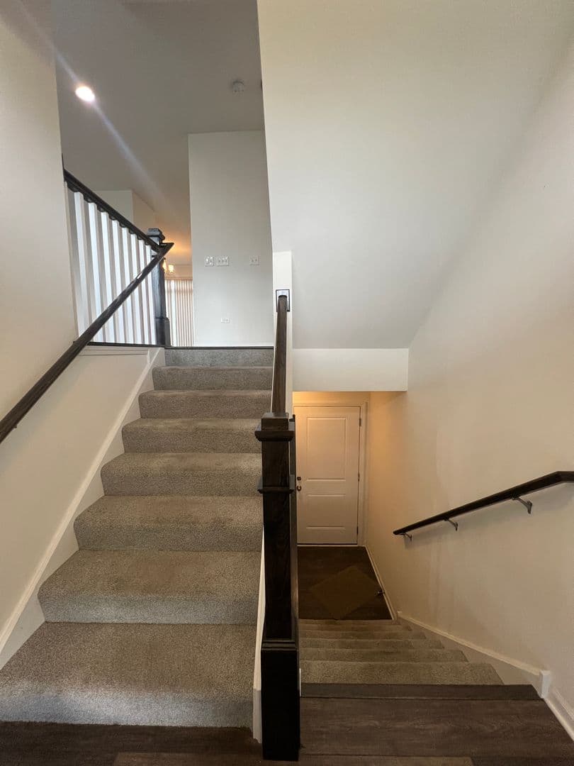 Warrenville House: 3s625 Camden St