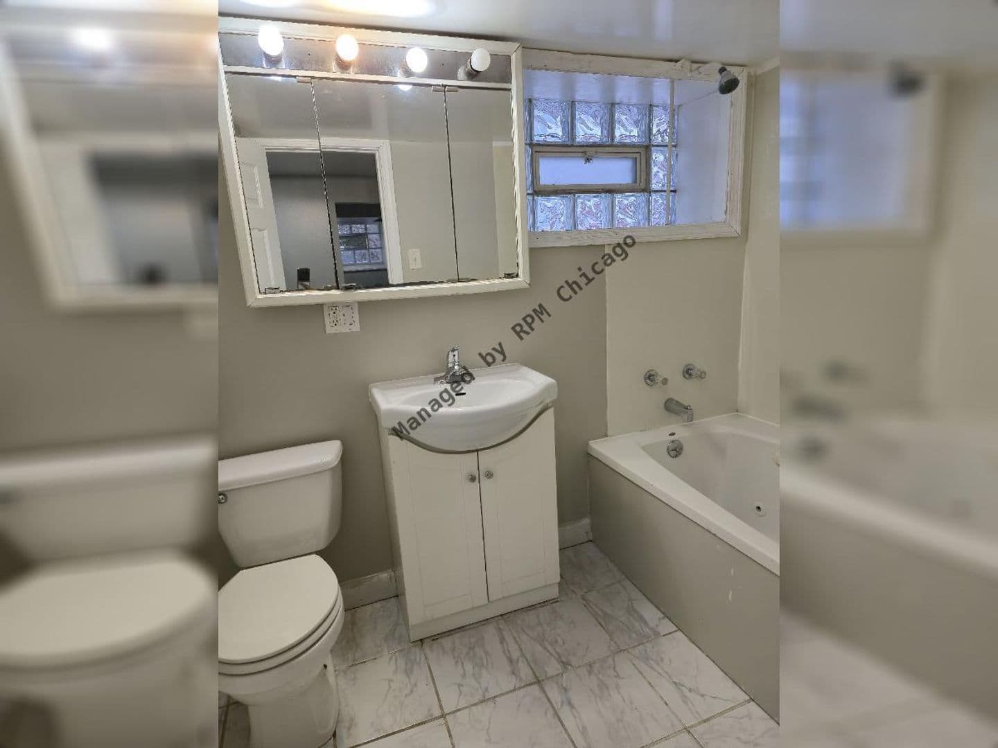 Chicago House: 3240 W 64th Pl