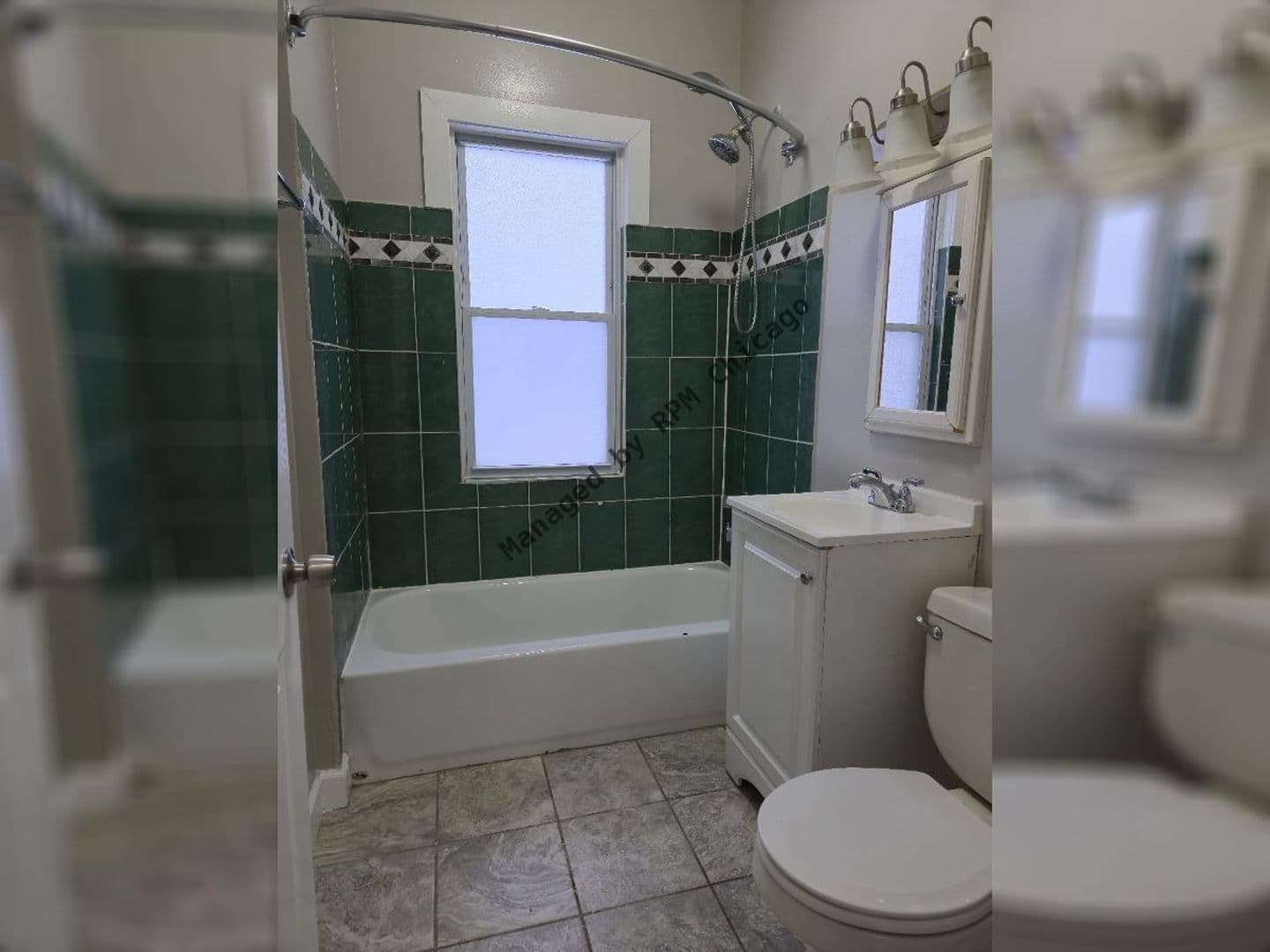 Chicago House: 3240 W 64th Pl