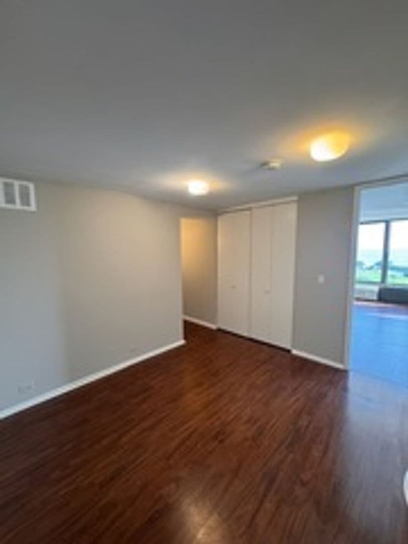 Chicago House: 505 N Lake Shore Dr.
