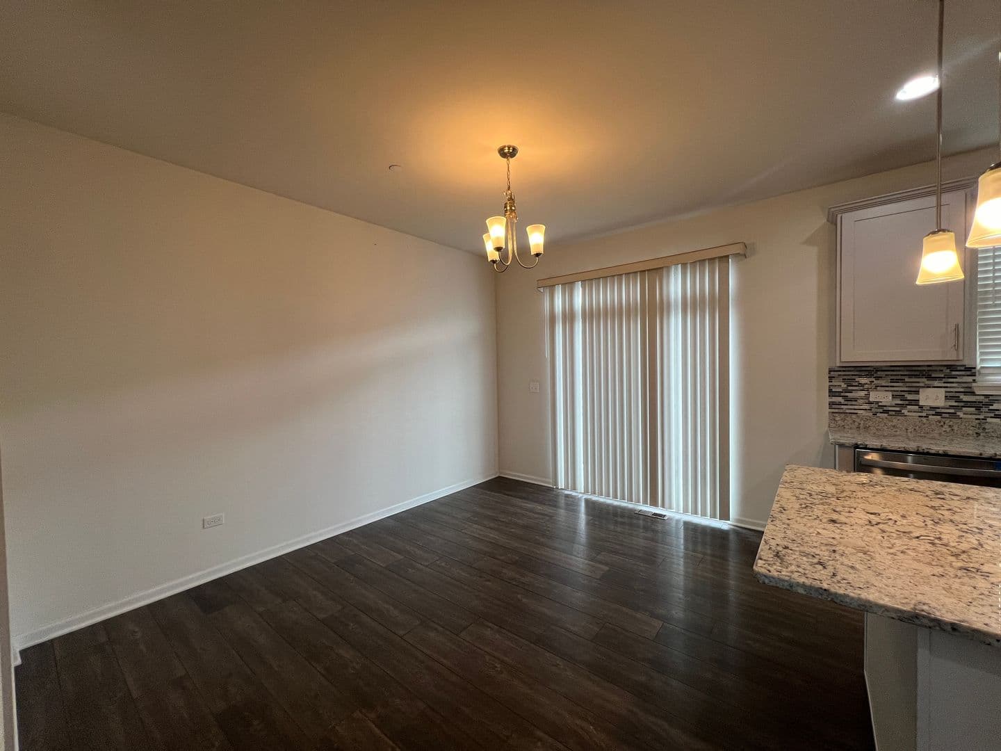 Warrenville House: 3s625 Camden St