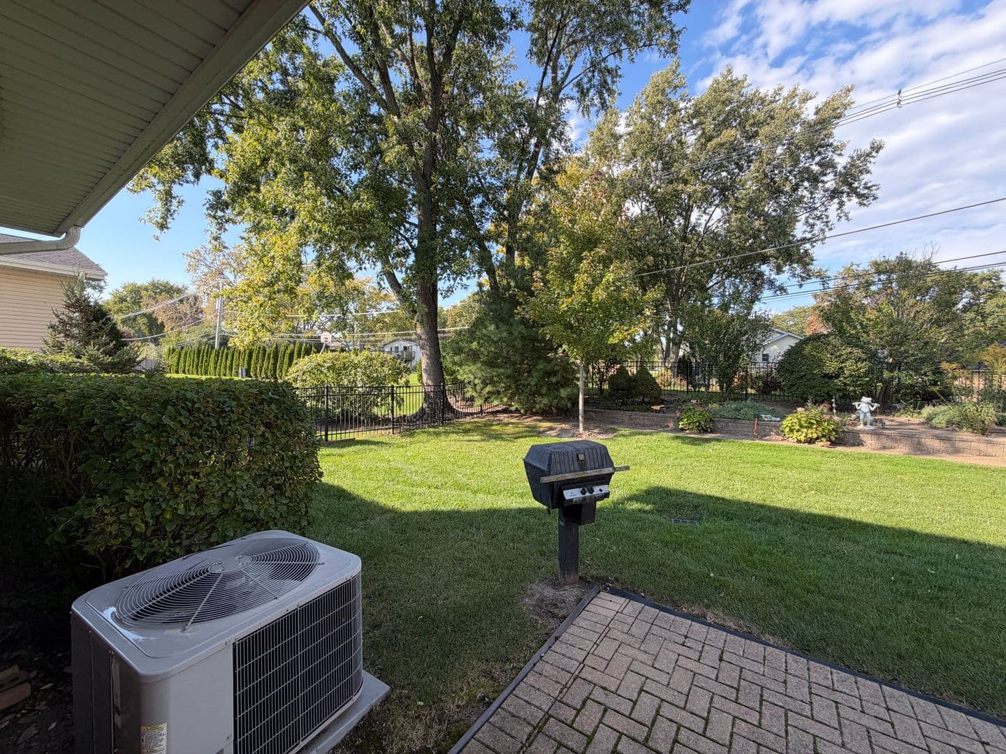Darien House: 614 69th St