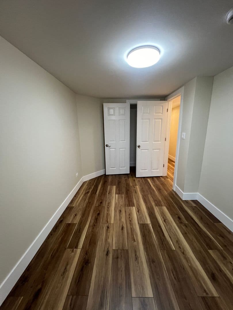 Chicago Apartment: 4434 W Monroe St
