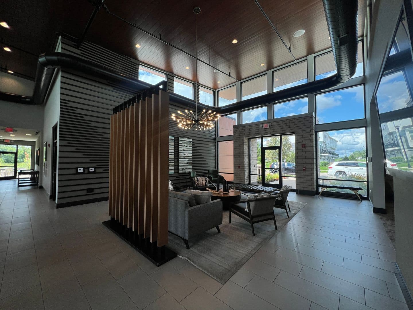 Warrenville House: 3s625 Camden St