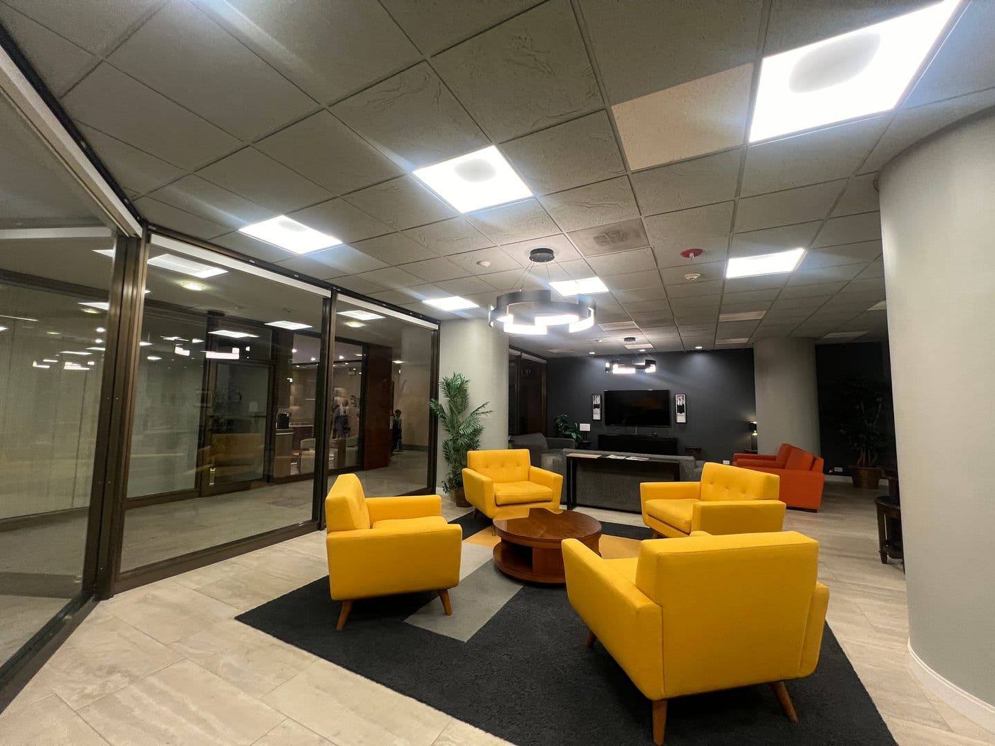 Chicago House: 505 N Lake Shore Dr. 1407-1408