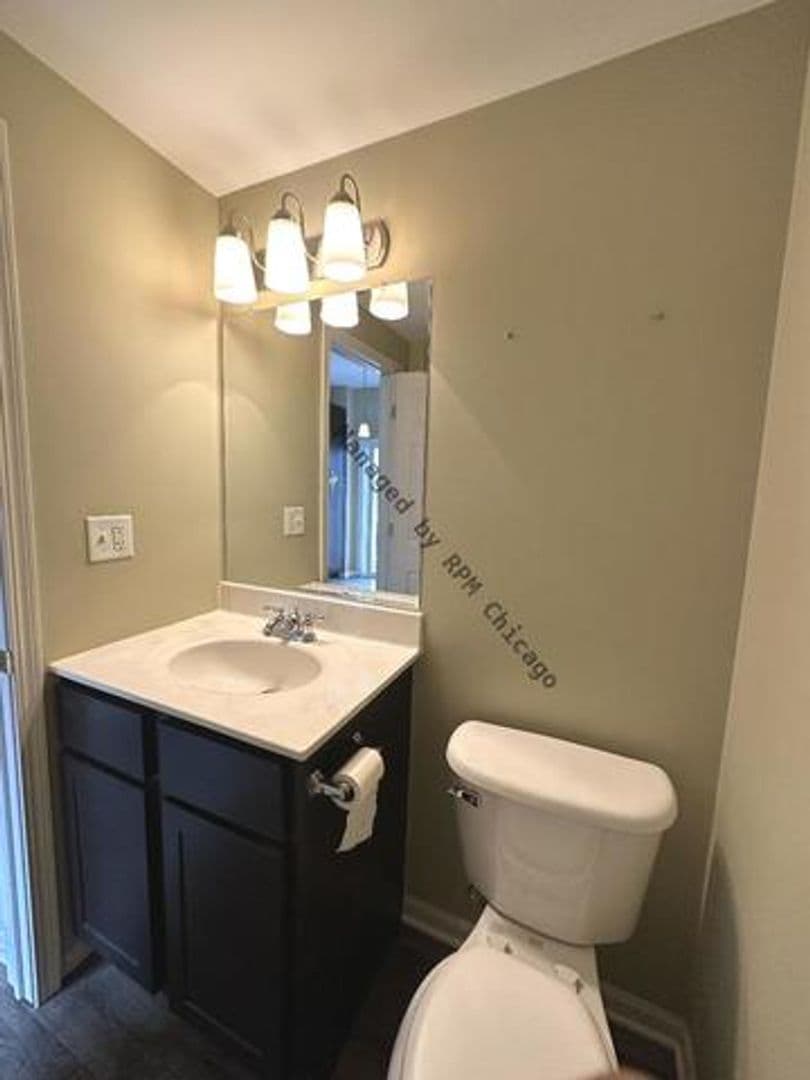 Cary House: 649 Cary Woods Cir