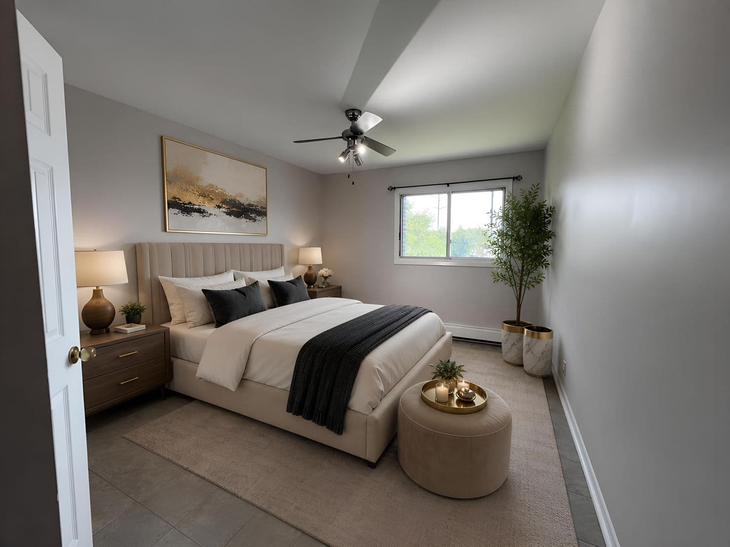 La Grange House: 355 Bluff Ave