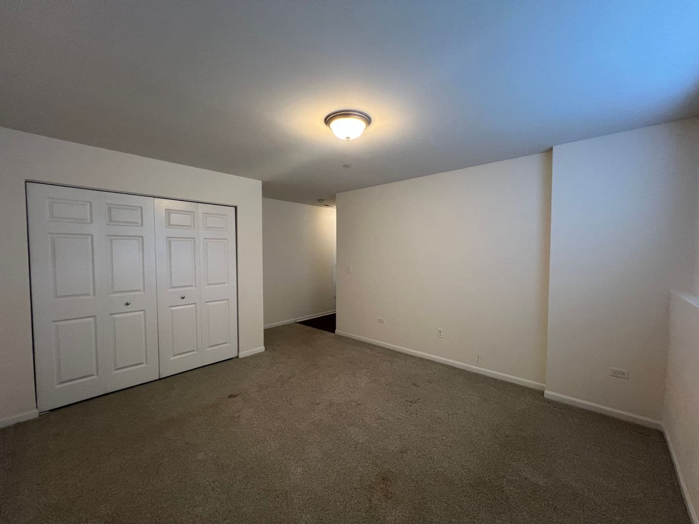 Warrenville House: 3s625 Camden St