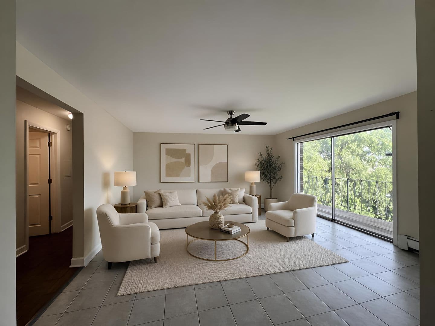 La Grange House: 355 Bluff Ave