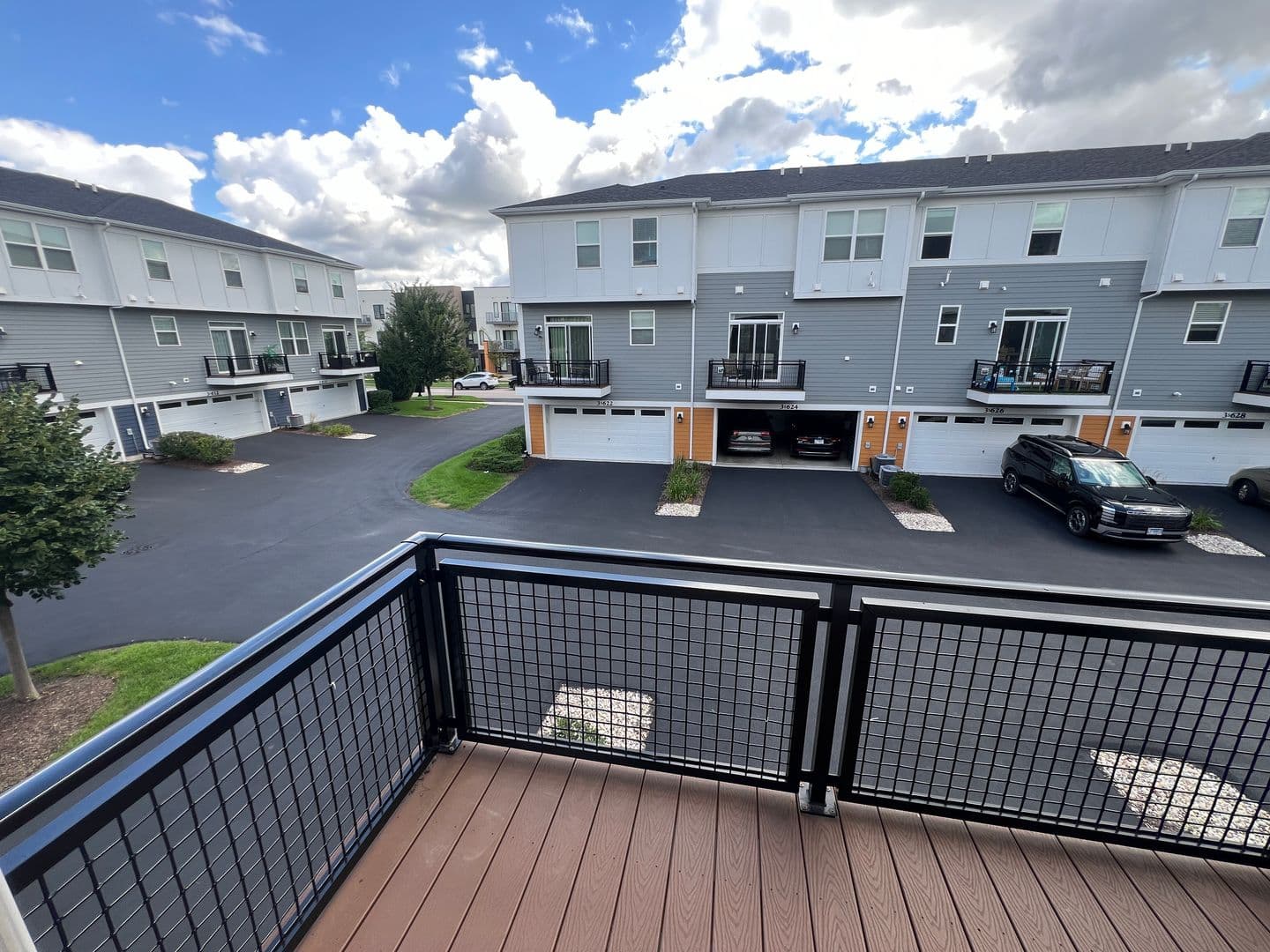 Warrenville House: 3s625 Camden St