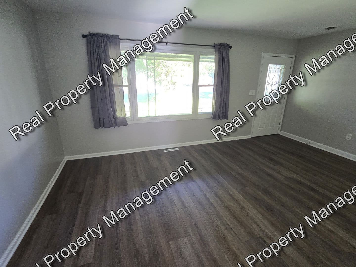 Merrillville House: 7707 Taft St.