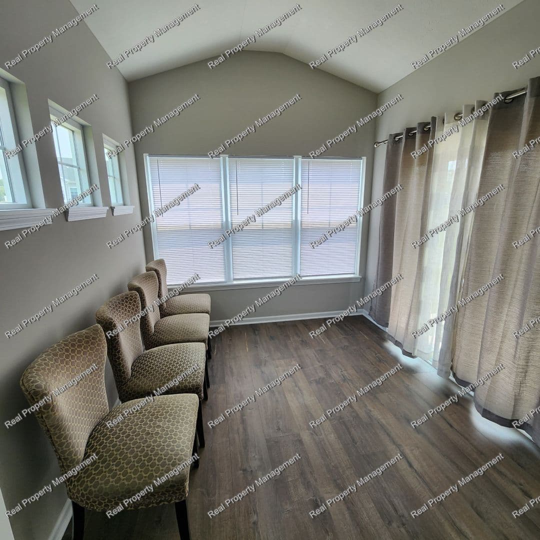 Cedar Lake House: 11393 W. 123rd Ave