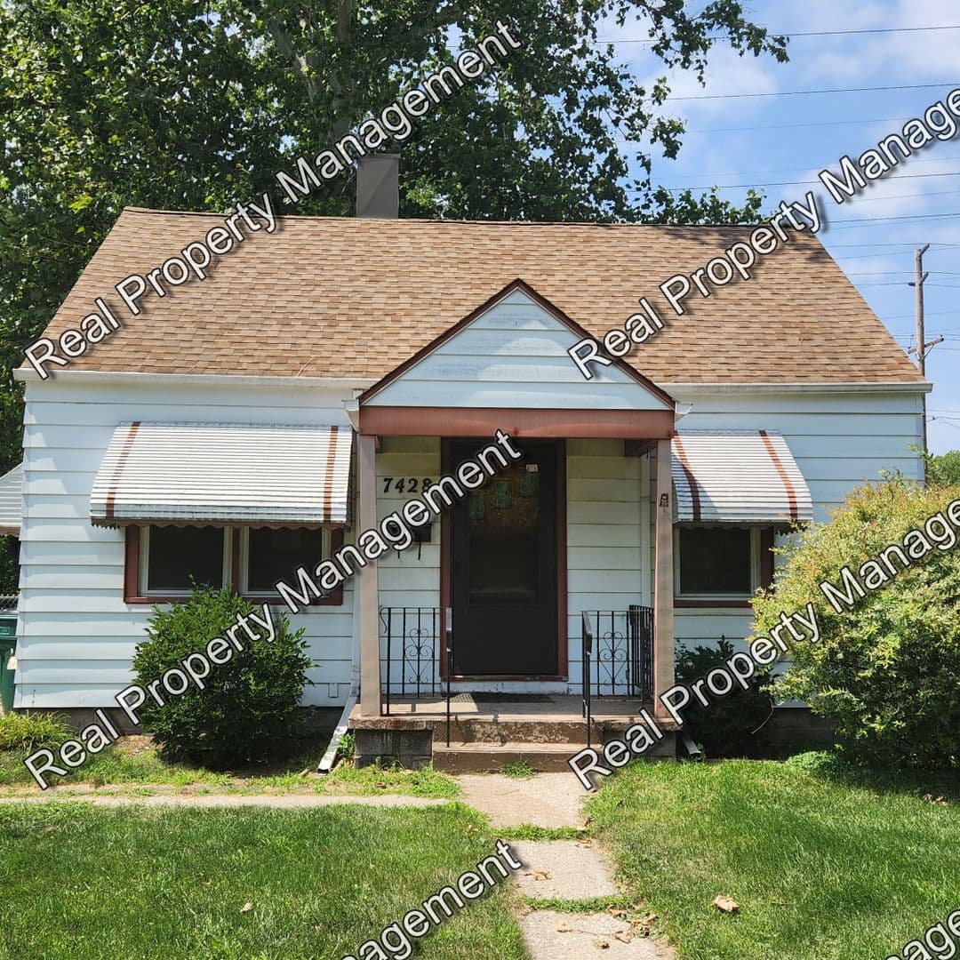 Hammond House: 7428 McCook Avenue