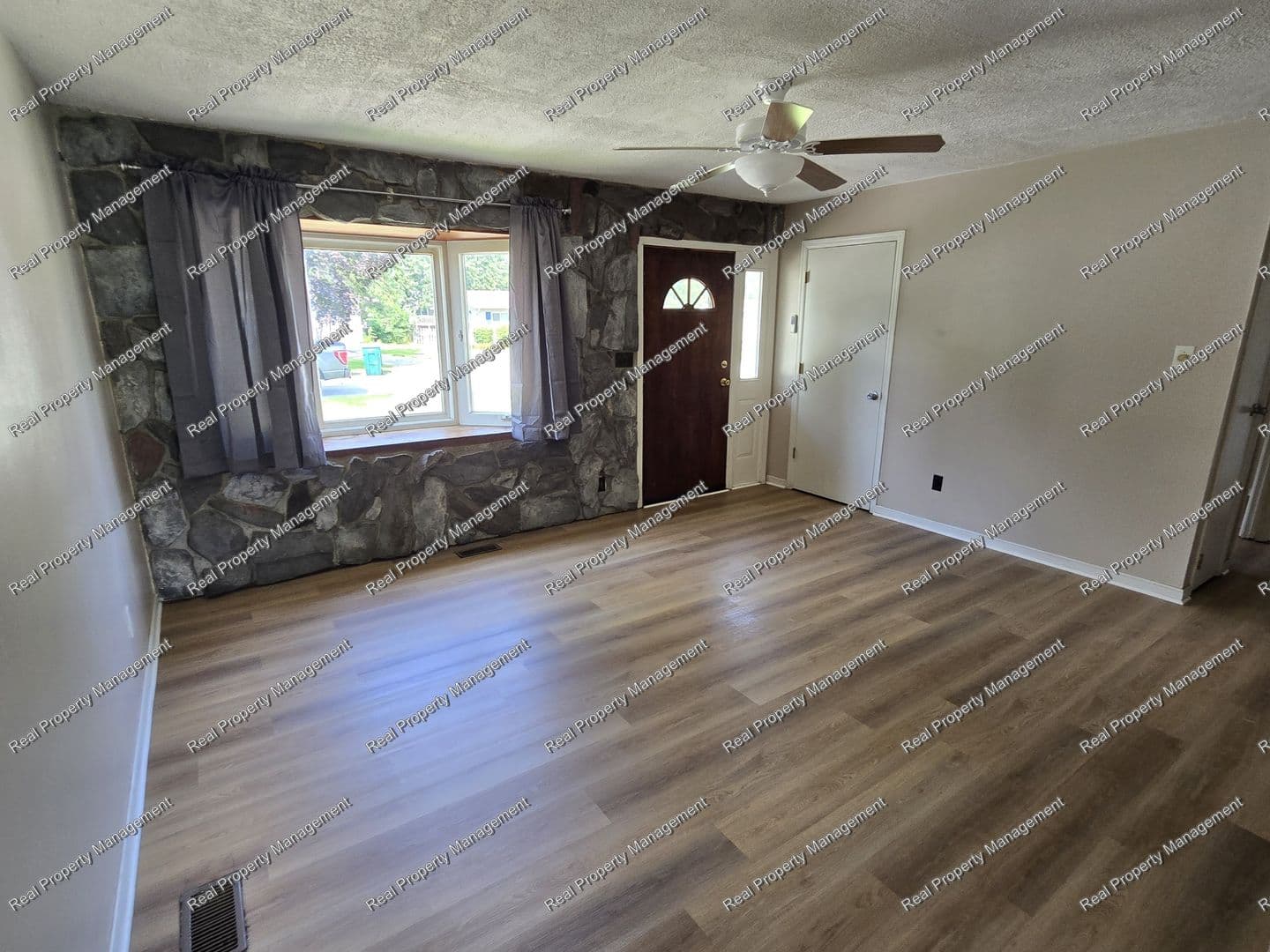 Merrillville House: 3733 W. 80th Ave