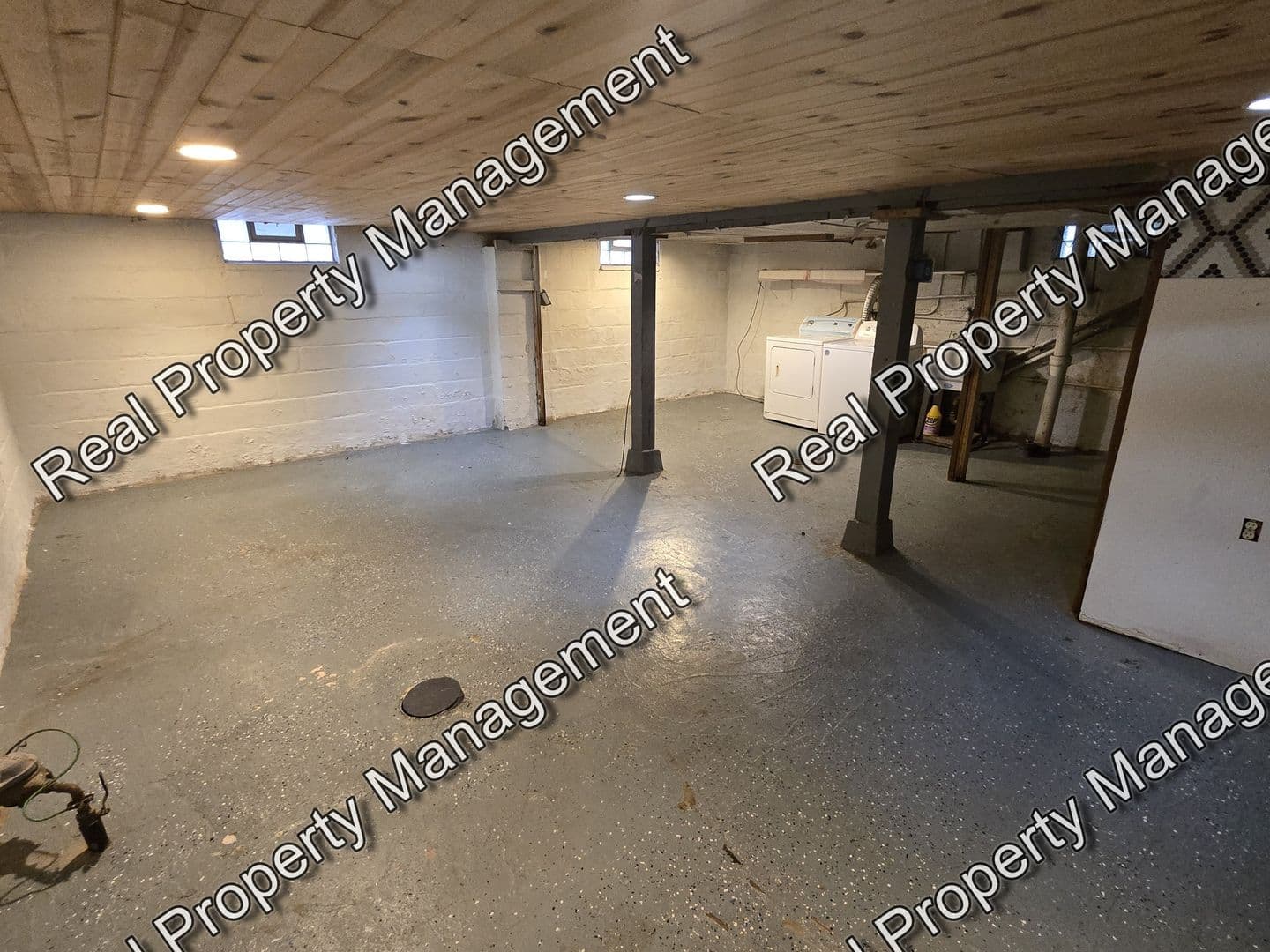 Hammond House: 7230 McCook Ave