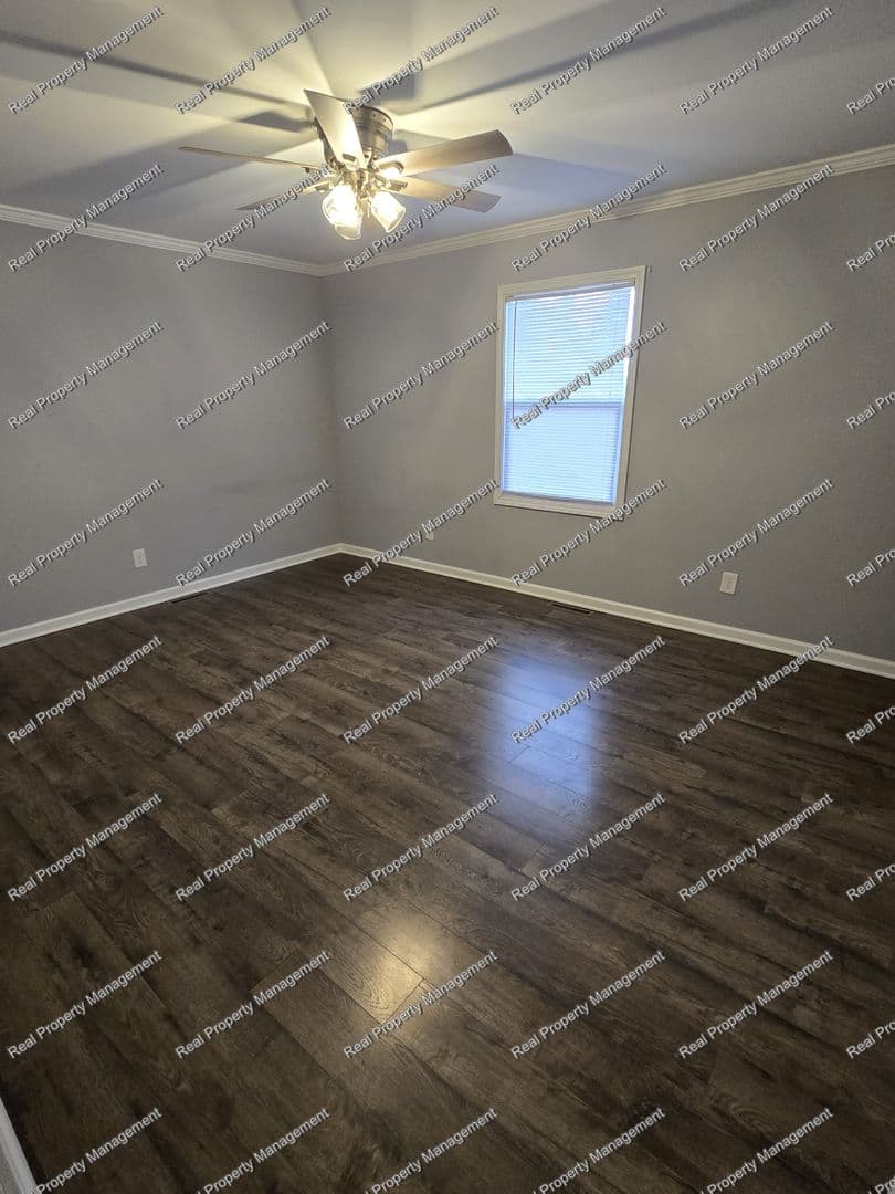 Lowell House: 6032 W. 175th Ave