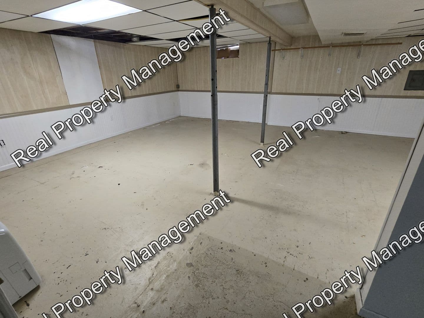 Merrillville House: 7707 Taft St.