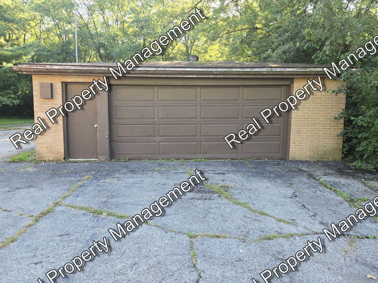 Merrillville House: 7707 Taft St.