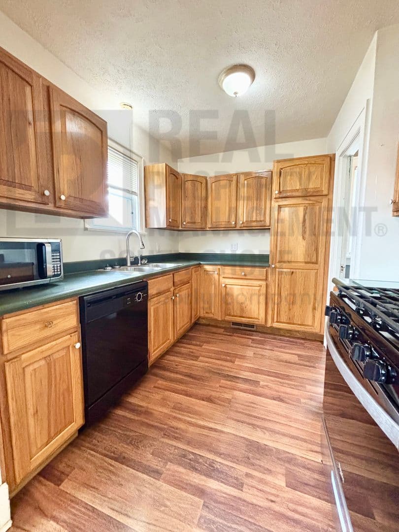 La Porte House: 1010 2nd Street