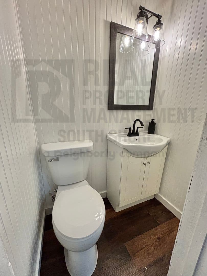 Michigan City Apartment: 1204 Manhattan St.
