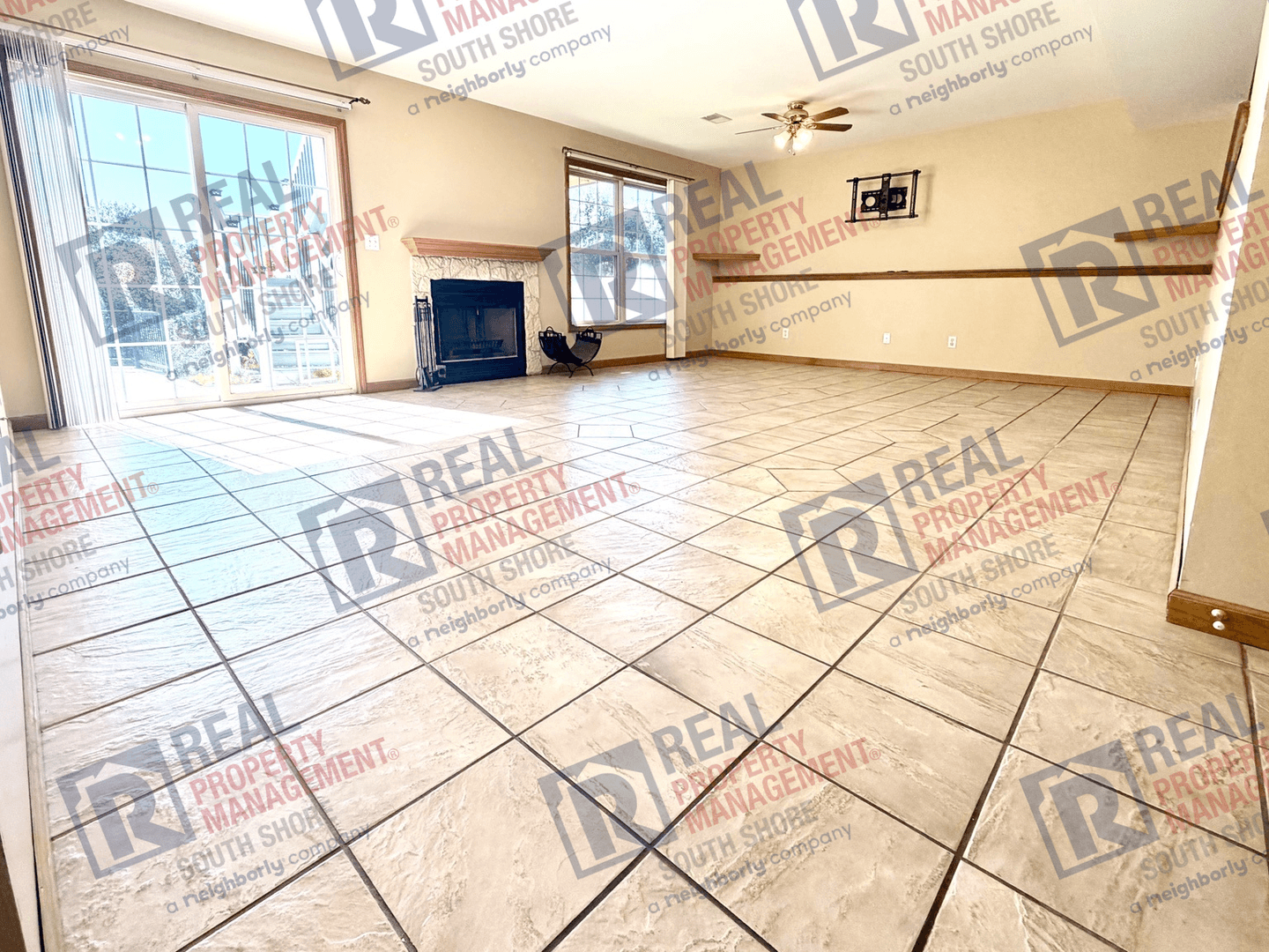 Crown Point House: 8735 East 124th