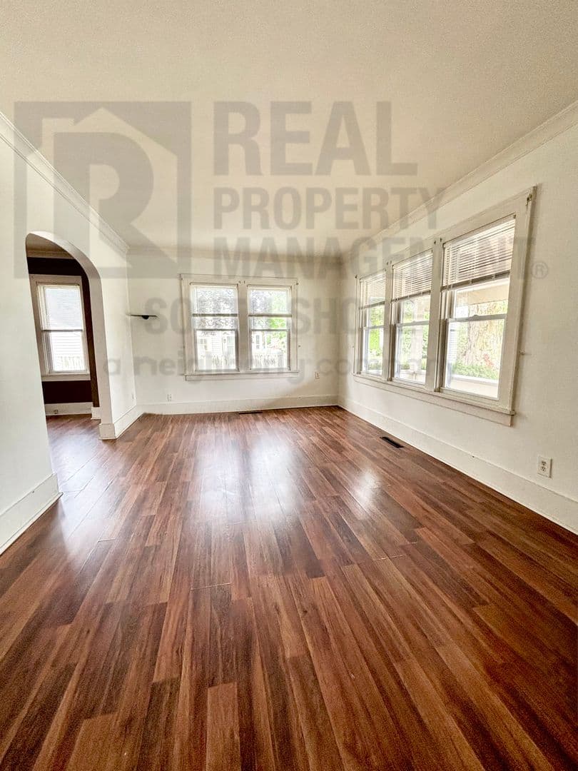 La Porte House: 1010 2nd Street