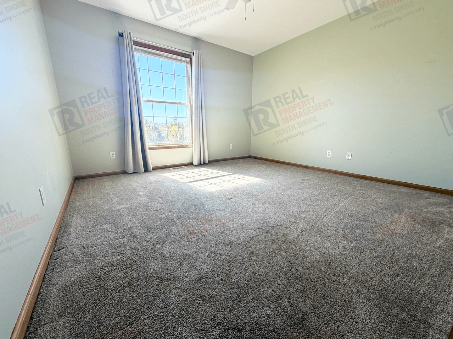 Crown Point House: 8735 East 124th