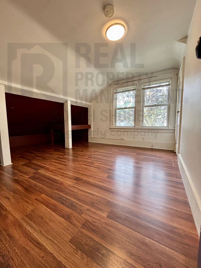 La Porte House: 1010 2nd Street