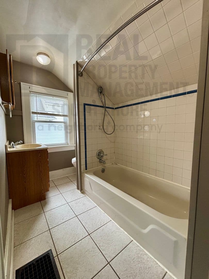 La Porte House: 1010 2nd Street