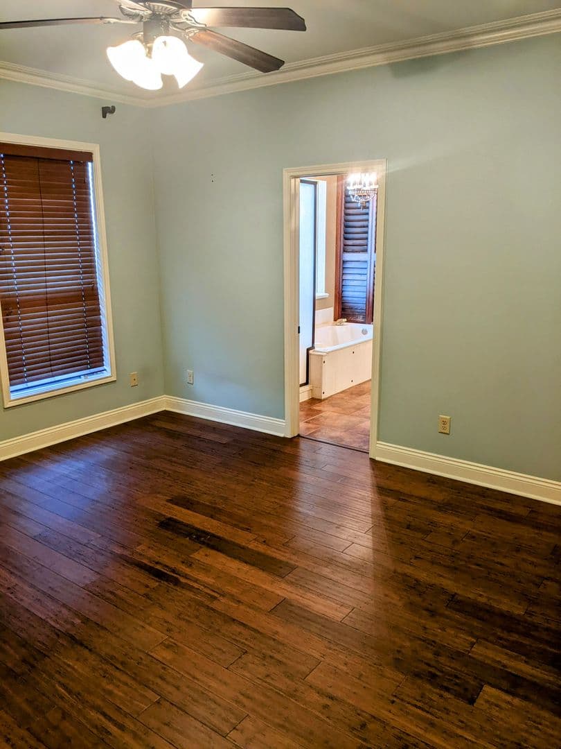 Lafayette House: 103 Southwood Dr.
