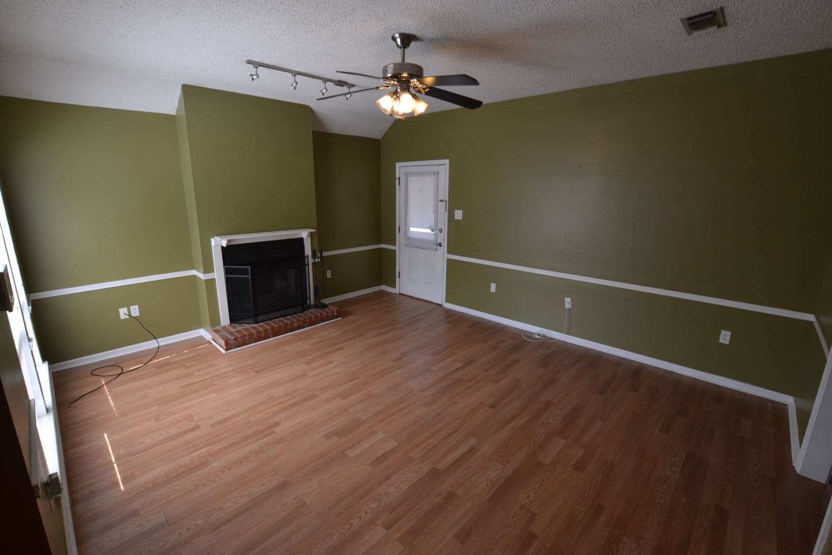 Baton Rouge House: 2136 S Flannery Rd.
